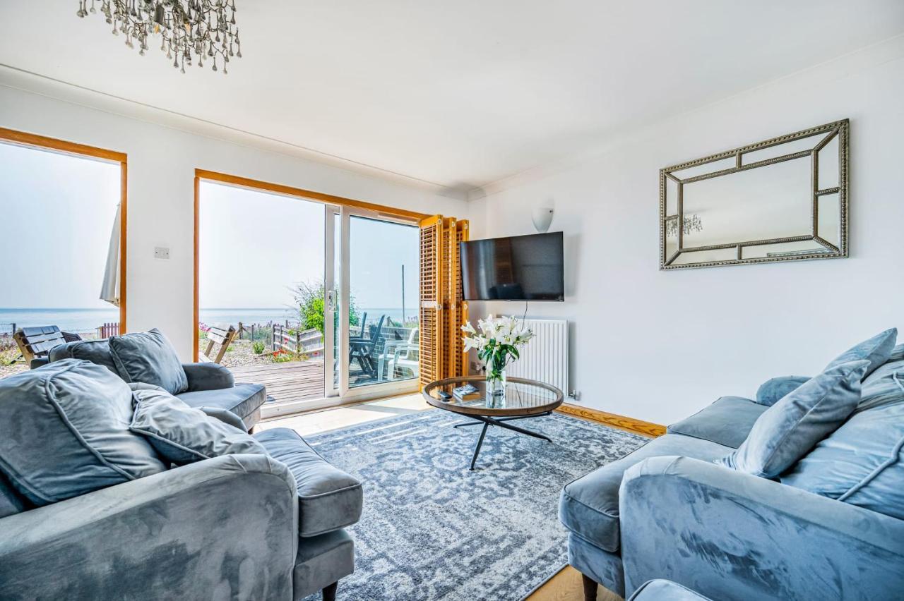 Pebble Paradise Beachfront Family Getaway Pevensey Exterior photo