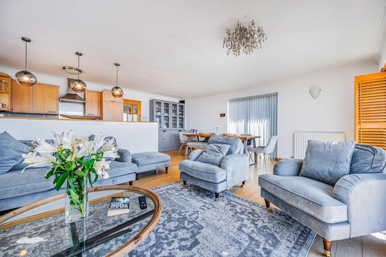 Pebble Paradise Beachfront Family Getaway Pevensey Exterior photo
