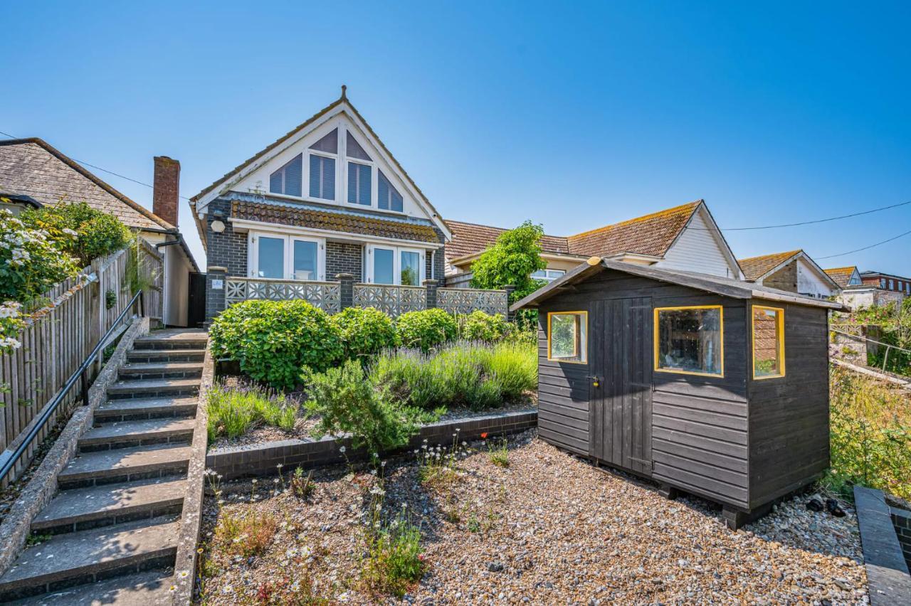 Pebble Paradise Beachfront Family Getaway Pevensey Exterior photo