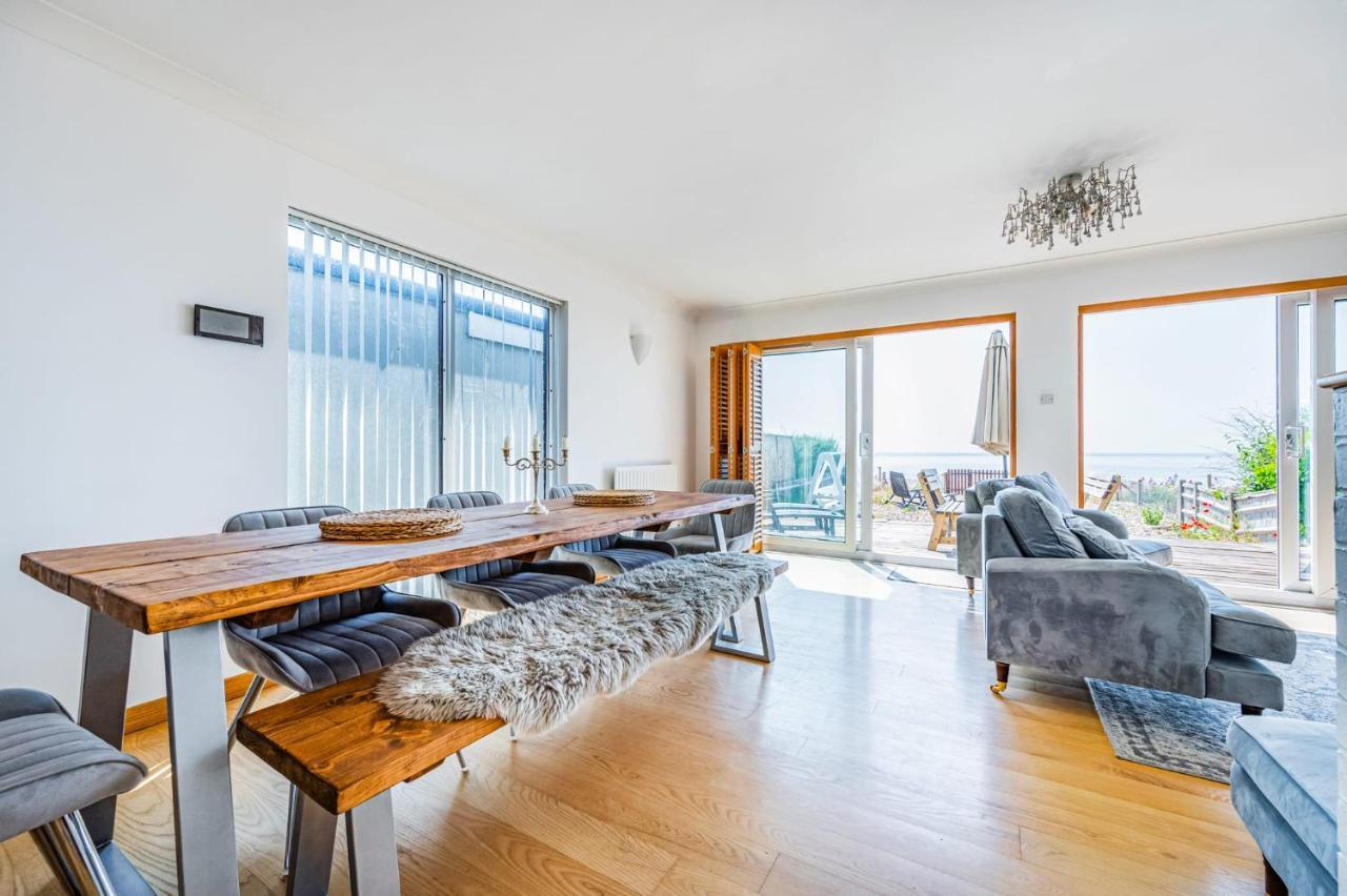 Pebble Paradise Beachfront Family Getaway Pevensey Exterior photo