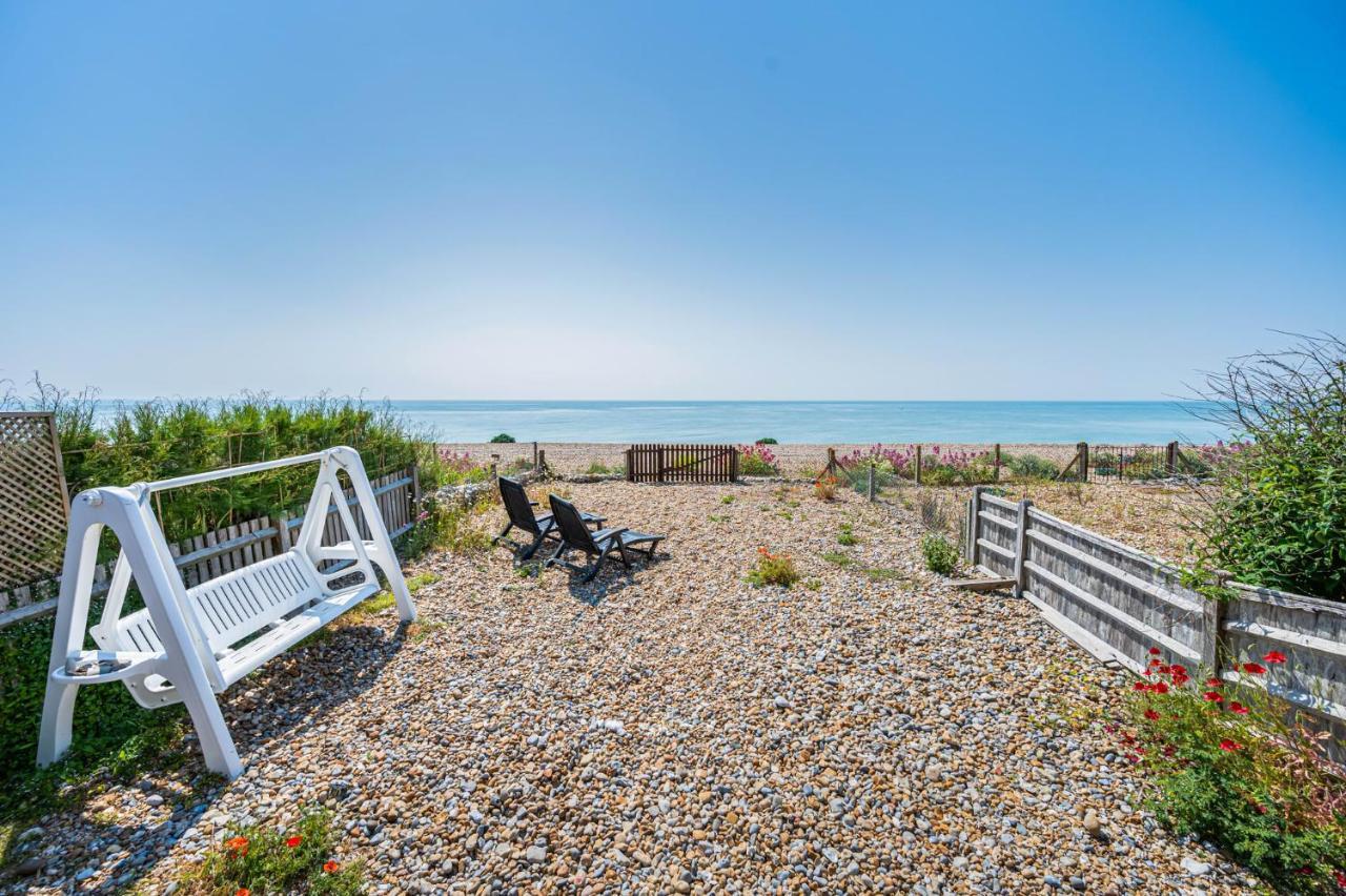 Pebble Paradise Beachfront Family Getaway Pevensey Exterior photo