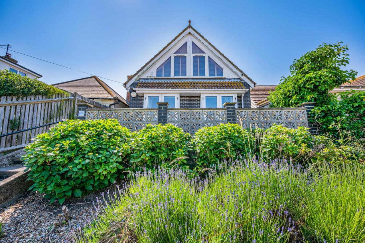 Pebble Paradise Beachfront Family Getaway Pevensey Exterior photo